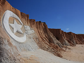 Lua Estrela na falesia de Canoa Quebrada